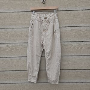 Zara paper bag waist tapered leg khaki cropped pants size 8 light flaws